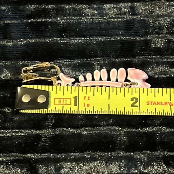 Vintage Dangling Articulated Enamel On Metal Fish Clip On Earrings Pink Teal - Picture 9 of 9